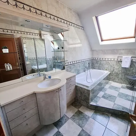 Grand Avec Balcon, Au Coeur Du Vignoble